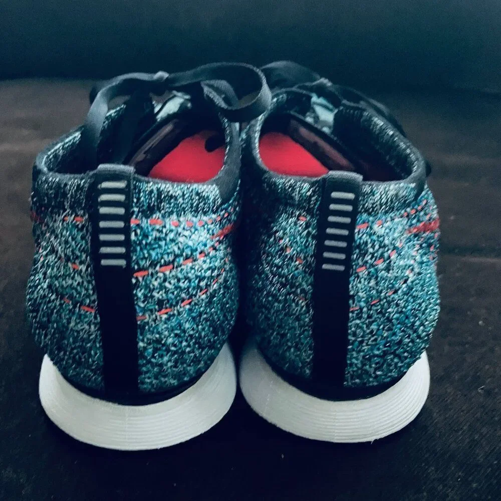 Nike Flyknit Racer Neo Turquoise 526628-404 Mens 11.5 US 45.5 EUR 10.5 UK NICE
